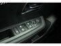 Peugeot 208 1.2 Hybrid 110 e-DCS6 Allure Automaat l Climate Control l Adaptive Cruise Control l LED l Digitaal Instrumentenpaneel l 10'' Infotainment l DAB l Wireless Apple Carplay/Android Auto l TomTom Navigatie l Lichtmetalen Velgen