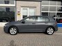 Volkswagen Golf 1.0 eTSI Life / AUTOMAAT/ PARKEER SENSOREN V+A/ CAMERA/ ACC/ APP-CONNECT/ VIRTUAL COCKPIT/ SFEER VERLICHTING/ DAB/ NAVI/ CLIMA/ 16'' LMV