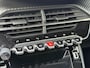Peugeot 2008 1.2 Turbo Allure 6-Bak | Full Led Koplampen | Trekhaak | Touch Screen | Achteruitrijcamera | Navigatie | Parkeersensoren Rondom | Keyless Entry/Start | Apple Carplay |