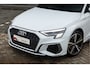 Audi A3 Sportback 40 TFSI e 204PK S Line | Panoramadak | 18 Inch | NAVI | Achteruitrijcamera |