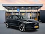 Volvo EX30 Single Motor Extended Range Plus 69 kWh | 19" | Getint Glas | Harman Kardon | Keyless | Adaptieve Cruise | BLIS | Parkeercamera | Warmtepomp | Elektrische Achterklep