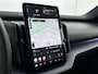 Volvo EX30 Single Motor Extended Range Plus 69 kWh | 19" | Getint Glas | Harman Kardon | Keyless | Adaptieve Cruise | BLIS | Parkeercamera | Warmtepomp | Elektrische Achterklep