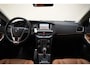 Volvo V40 T3 Polar+ Luxury Aut. [ Panorama Navi Carplay / Android Leder Trekhaak ]