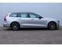 Volvo V60 2.0 T6 Plug-in hybrid AWD Plus Dark Harman/Kardon audio | 360" Camera | Semi elektrische trekhaak | Google services | Stuur & Stoelverwarming | Bestuurdersstoel met geheugenfunctie | Apple Carplay | Android Auto | Keyless entry |