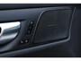 Volvo V60 2.0 T6 Plug-in hybrid AWD Plus Dark Harman/Kardon audio | 360" Camera | Semi elektrische trekhaak | Google services | Stuur & Stoelverwarming | Bestuurdersstoel met geheugenfunctie | Apple Carplay | Android Auto | Keyless entry |