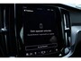 Volvo V60 2.0 T6 Plug-in hybrid AWD Plus Dark Harman/Kardon audio | 360" Camera | Semi elektrische trekhaak | Google services | Stuur & Stoelverwarming | Bestuurdersstoel met geheugenfunctie | Apple Carplay | Android Auto | Keyless entry |