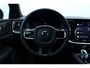 Volvo V60 2.0 T6 Plug-in hybrid AWD Plus Dark Harman/Kardon audio | 360" Camera | Semi elektrische trekhaak | Google services | Stuur & Stoelverwarming | Bestuurdersstoel met geheugenfunctie | Apple Carplay | Android Auto | Keyless entry |