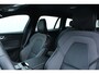 Volvo V60 2.0 T6 Plug-in hybrid AWD Plus Dark Harman/Kardon audio | 360" Camera | Semi elektrische trekhaak | Google services | Stuur & Stoelverwarming | Bestuurdersstoel met geheugenfunctie | Apple Carplay | Android Auto | Keyless entry |