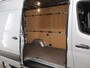 Mercedes-Benz Sprinter 317 CDI | AUT. | SELECT | L2 H2 | AUTOMAAT | 3500 KG. AHW | ADAPTIEVE CRUISE | STOELVERWARMING | LED | NAVIGATIE | CAMERA | TREKHAAK | BETIMMERDE LAADRUIMTE | 3-ZITS