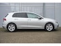 Volkswagen Golf 1.0 eTSI 110pk DSG Life Business | Trekhaak | Side Assist | Navigatie