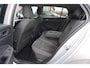 Volkswagen Golf 1.0 eTSI 110pk DSG Life Business | Trekhaak | Side Assist | Navigatie