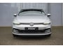 Volkswagen Golf 1.0 eTSI 110pk DSG Life Business | Trekhaak | Side Assist | Navigatie