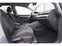 Volkswagen Golf 1.0 eTSI 110pk DSG Life Business | Trekhaak | Side Assist | Navigatie