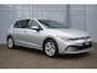 Volkswagen Golf 1.0 eTSI 110pk DSG Life Business | Trekhaak | Side Assist | Navigatie