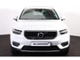 Volvo XC40 T5 Twin Engine Inscription - Panoramisch schuif-/ kanteldak - Cruise Control - Climate Control - Lederen bekleding - Verwarmbare voorstoelen - FULL LED koplampen - Draadloos telefoonlader - Parkeersensoren v/a - Parkeercamera - Alarm - Getint glas - BLIS - Trekhaak semi elektrisch inklapbaar