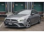 Mercedes-Benz A-klasse 180 136pk Premium Plus | AMG | Stoelverwarming | Sfeerverlichting | Achteruitrijcamera | PDC Voor & Achter
