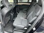 Volvo XC90 T8 Plug-in hybrid AWD Ultra Dark | Google | Long Range | Harman Kardon Audio | Lederen Bekleding | Adaptieve Cruise Control | 360 Camera | Head-Up Display | Elek. Stoelen | Getint Glas | Luchtvering | Stoel-/Stuurverwarming | Memory | Keyless | Schuif-/Kanteldak | Elek. Achterklep | Draadloos Opladen Telefoon | Zitverlenging | 21"LM