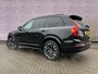 Volvo XC90 T8 Plug-in hybrid AWD Ultra Dark | Google | Long Range | Harman Kardon Audio | Lederen Bekleding | Adaptieve Cruise Control | 360 Camera | Head-Up Display | Elek. Stoelen | Getint Glas | Luchtvering | Stoel-/Stuurverwarming | Memory | Keyless | Schuif-/Kanteldak | Elek. Achterklep | Draadloos Opladen Telefoon | Zitverlenging | 21"LM