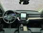 Volvo XC90 T8 Plug-in hybrid AWD Ultra Bright | Google | Long Range | Harman Kardon Audio | Lederen Bekleding | Adaptieve Cruise Control | 360 Camera | Head-Up Display | Elek. Stoelen | Getint Glas | Luchtvering | Stoel-/Stuurverwarming | Memory | Keyless | Schuif-/Kanteldak | Elek. Achterklep | Draadloos Opladen Telefoon | Zitverlenging | 21"LM