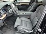 Volvo XC90 T8 Plug-in hybrid AWD Ultra Dark | Google | Long Range | Harman Kardon Audio | Lederen Bekleding | Adaptieve Cruise Control | 360 Camera | Head-Up Display | Elek. Stoelen | Getint Glas | Luchtvering | Stoel-/Stuurverwarming | Memory | Keyless | Schuif-/Kanteldak | Elek. Achterklep | Draadloos Opladen Telefoon | Zitverlenging | 21"LM