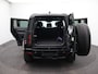 Land Rover Defender 2.0 P300e 110 X-Dynamic SE