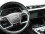 Audi E-tron 55 quattro S edition 95 kWh | SoH 91,5% | Electr.schuif panorama dak | Apple Carplay | Electr.bedienb voorstoelen | Voorstoelen verwarmd | Wifi | Achteruitrij camera | Parkeersensoren voor en achter | Zijruiten zonnesch