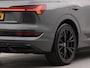 Audi E-tron 55 quattro S edition 95 kWh | SoH 91,5% | Electr.schuif panorama dak | Apple Carplay | Electr.bedienb voorstoelen | Voorstoelen verwarmd | Wifi | Achteruitrij camera | Parkeersensoren voor en achter | Zijruiten zonnesch