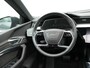 Audi E-tron 55 quattro S edition 95 kWh | SoH 91,5% | Electr.schuif panorama dak | Apple Carplay | Electr.bedienb voorstoelen | Voorstoelen verwarmd | Wifi | Achteruitrij camera | Parkeersensoren voor en achter | Zijruiten zonnesch