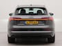 Audi E-tron 55 quattro S edition 95 kWh | SoH 91,5% | Electr.schuif panorama dak | Apple Carplay | Electr.bedienb voorstoelen | Voorstoelen verwarmd | Wifi | Achteruitrij camera | Parkeersensoren voor en achter | Zijruiten zonnesch