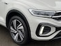 Volkswagen T-Roc 1.5 TSI 150pk DSG R-Line | Camera | Keyless | Elek. Achterklep | Dode hoek | Rijklaar incl. 1 jaar Bovag garantie