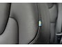 Volvo XC60 T6 Plug-in hybrid AWD Ultimate Bright Panoramisch schuif-/ kanteldak | Harman Kardon | Elektrisch verstelbare voorstoelen | Head-up display | Stoel-/stuurwielverwarming | 360 graden camera | 21 inch. lichtmetalen velgen | Extra getint glas | Pilot assist
