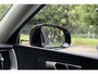 Volvo XC60 T6 Plug-in hybrid AWD Ultimate Bright | Panoramisch schuif-/ kanteldak | Harman Kardon | Elektrisch verstelbare voorstoelen | Head-up display | Stoel-/stuurwielverwarming | 360 graden camera | 21 inch. lichtmetalen velgen | Extra getint glas | Pilot assist