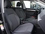Volkswagen Golf 1.5 204 pk DSG eHybrid Life Edition | Achteruitrijcamera | Stoelverwarming | Apple carplay / Android auto | Voorklimatisering |