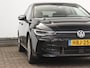 Volkswagen Golf 1.5 204 pk DSG eHybrid Life Edition | Achteruitrijcamera | Stoelverwarming | Apple carplay / Android auto | Voorklimatisering |