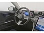 Mercedes-Benz C-klasse 300 e Plug-In Hybride | Trekhaak | Dode Hoek Ass | Sfeerverlichting | Car Play | Stoelverwarming | Parkeerpakket met Camera | Inclusief 24 maanden Mercedes-Benz Certified garantie voor Europa.