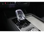 Volvo XC90 T8 Plug-in hybrid Ultra Black Edition | Luchtvering | Bowers&Wilkins | Massage+Ventilatie | Gelamineerd Glas | Trekhaak | 22 Inch