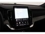 Volvo XC90 T8 Plug-in hybrid Ultra Black Edition | Luchtvering | Bowers&Wilkins | Massage+Ventilatie | Gelamineerd Glas | Trekhaak | 22 Inch