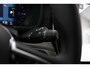 Volvo XC90 T8 Plug-in hybrid Ultra Black Edition | Luchtvering | Bowers&Wilkins | Massage+Ventilatie | Gelamineerd Glas | Trekhaak | 22 Inch