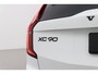 Volvo XC90 T8 Plug-in hybrid Ultra Black Edition | Luchtvering | Bowers&Wilkins | Massage+Ventilatie | Gelamineerd Glas | Trekhaak | 22 Inch
