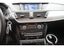 BMW X1 sDrive16d Executive nette SUV met schuifdak
