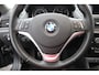 BMW X1 sDrive16d Executive nette SUV met schuifdak