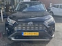 Toyota RAV4 2.5 HYBRID STYLE TREKHAAK LEDER JBL-AUDIO ALARM EL-ACHERKLEP APPLE/ANDROID AD-CRUISE CAMERA NL-AUTO