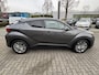 Toyota C-HR / C-HR+ 2.0 HYBRID EXECUTIVE APPLE/ANDROID LEDER STOELVERW BLIND-SPOT PARK-SENSOREN JBL-AUDIO NL-AUTO