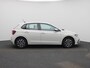 Volkswagen Polo 1.0 TSI Life Edition 95pk Demo | Parkeersensoren Achter | Achteruirijcamera | Privacy Glas | 15 Inch Velgen | Apple Carplay | Android Auto
