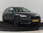 CUPRA Leon 1.4 eHybrid VZ | 245pk | Trekhaak | Stoelverwarming | Carplay | Camera | Sfeerverlichting | Keyless | Navigatie | Sportstoelen | Park Assist | Stuurverwarming | PHEV | Plug In