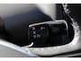 Volvo EX30 Single Motor Extended Range Plus Europa 69 kWh | DEMO | Driver Support | Warmtepomp | Dual Zone Electronic Climate Control | Verwarmbare voorstoelen | Verwarmbaar stuurwiel | Volvo Guard Alarm | Elektrisch verstelbare voorstoelen | Pilot Assist | Digital Key Plus | Adaptieve Cruise Control | Premium Audio by Harman Kardon | Google Maps | Google Assistant | Keyless entry | Blis | 19” 5-spaaks Aero lichtmetalen velgen | Camera achter | Elektrisch bedienbare achterklep | Draadloos telefoon opladen | Verlichtingspack 2