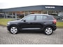 Volvo XC40 T2 129PK Automaat Business Pro | ACC | Trekhaak | Apple Carplay | Elektr. Achterklep