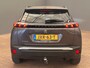 Peugeot 2008 1.2 PureTech Allure Afneembare Trekhaak | Parkeersensoren Achter | Carplay | Climate Control | LED | 17" Lichtmetaal | Cruise | Airco (automatisch) | Cruise control | Extra getint glas