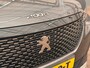 Peugeot 2008 1.2 PureTech Allure Afneembare Trekhaak | Parkeersensoren Achter | Carplay | Climate Control | LED | 17" Lichtmetaal | Cruise | Airco (automatisch) | Cruise control | Extra getint glas