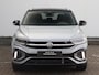 Volkswagen T-Roc 1.5 eTsi R-Line First Edition | Afneembare trekhaak | Stoelverwarming | Apple carplay / Android auto | Achteruitrijcamera |